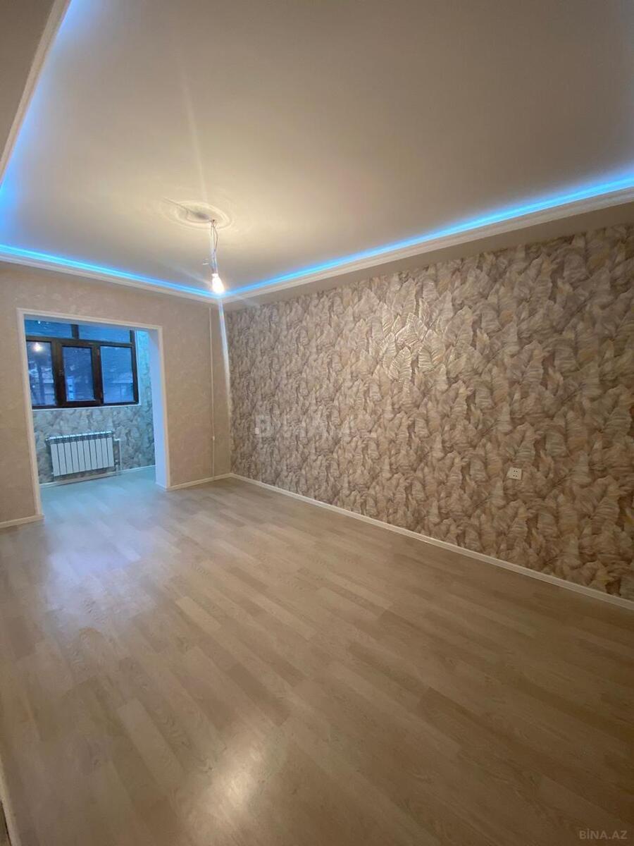 3 otaqlı Köhnə tikili, Xalqlar Dostluğu m., Bakı