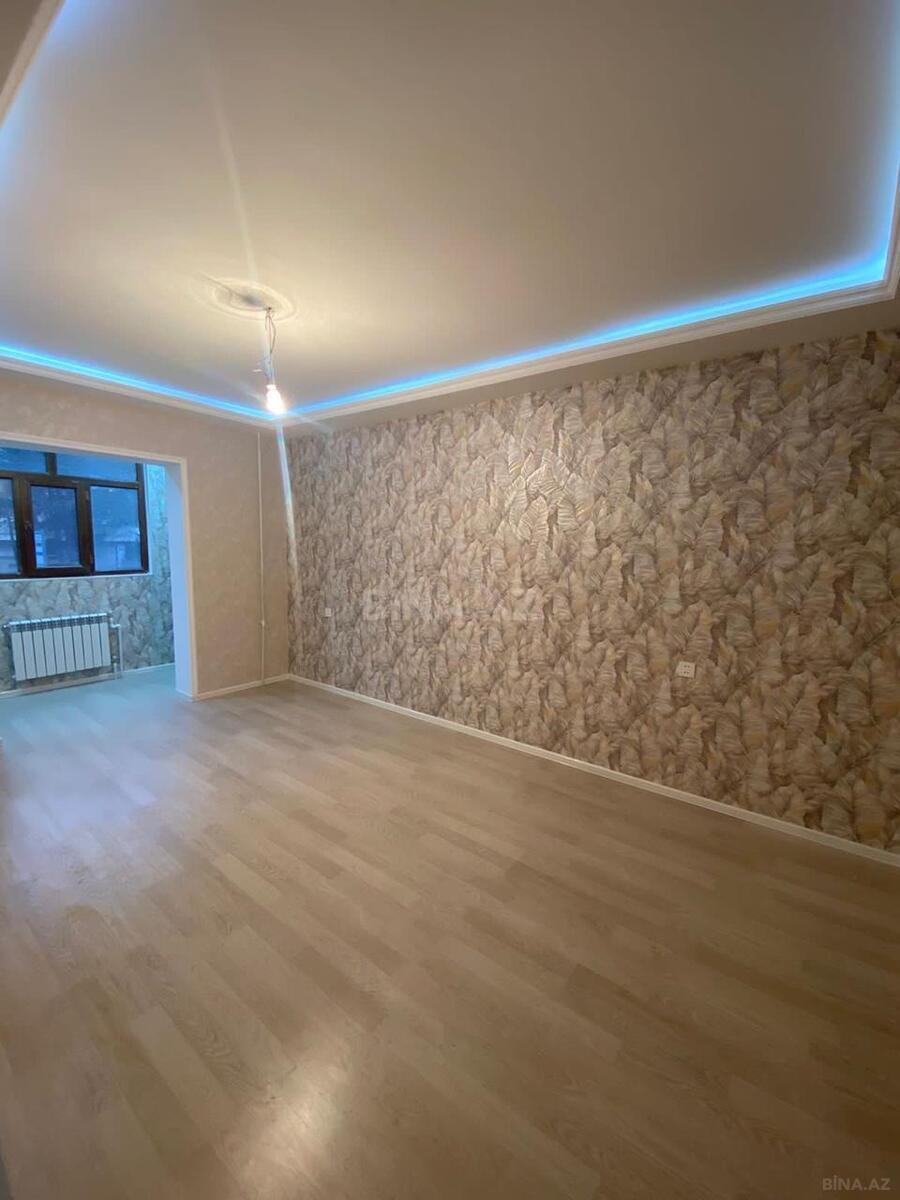 3 otaqlı Köhnə tikili, Xalqlar Dostluğu m., Bakı
