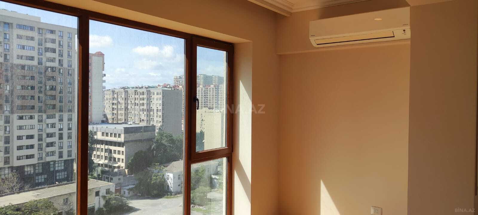 4 otaqlı Yeni tikili, Şah İsmayıl Xətai m., Bakı