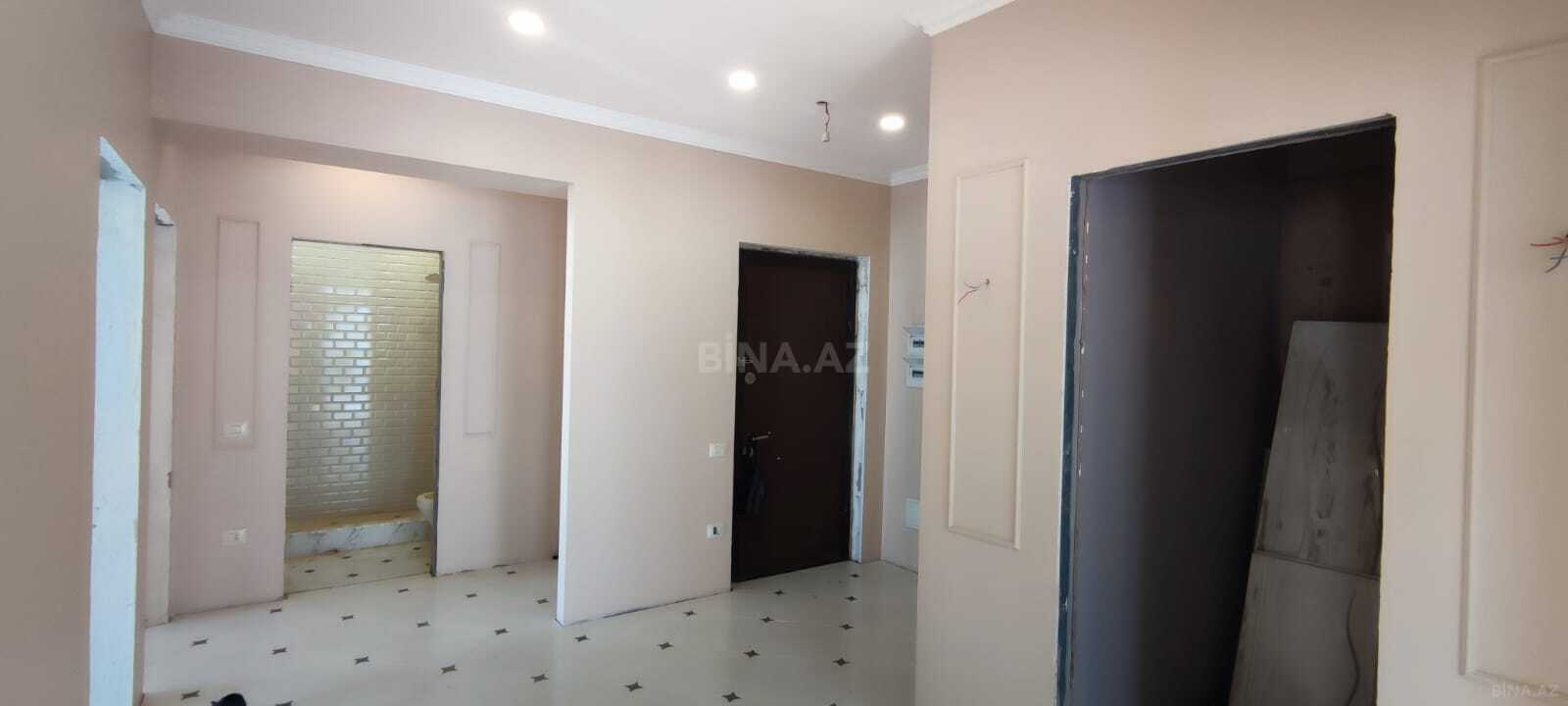 4 otaqlı Yeni tikili, Şah İsmayıl Xətai m., Bakı