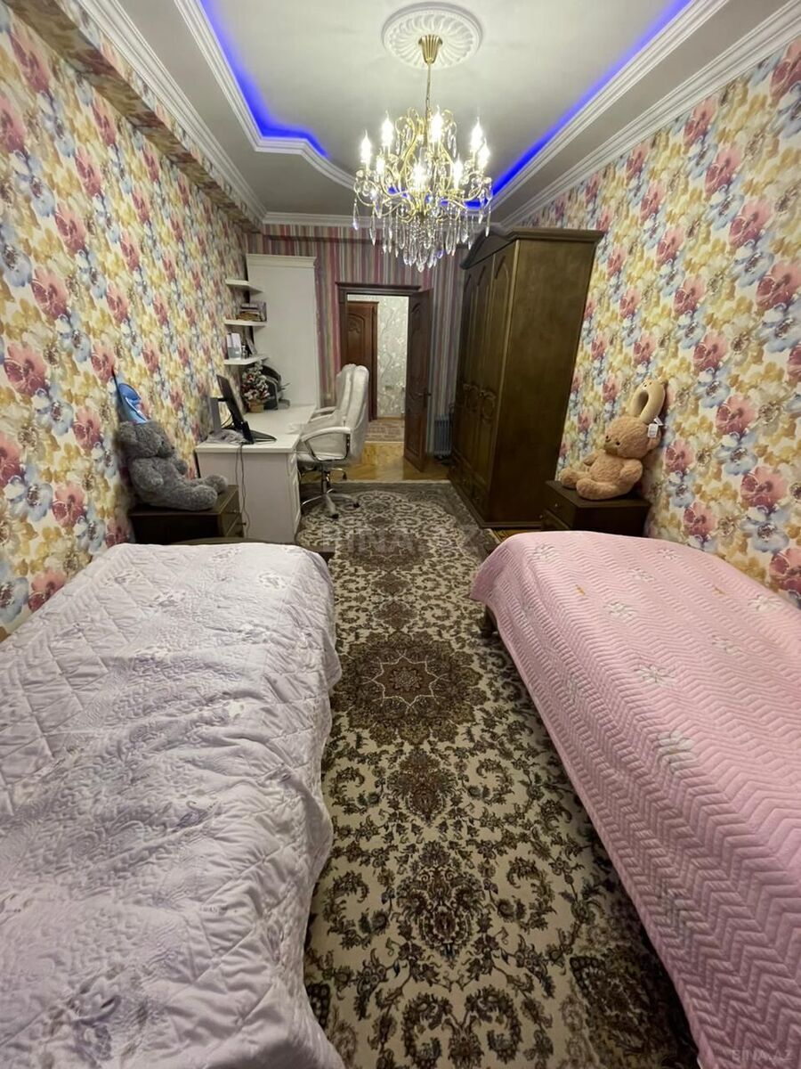 3 otaqlı Yeni tikili, Şah İsmayıl Xətai m., Bakı