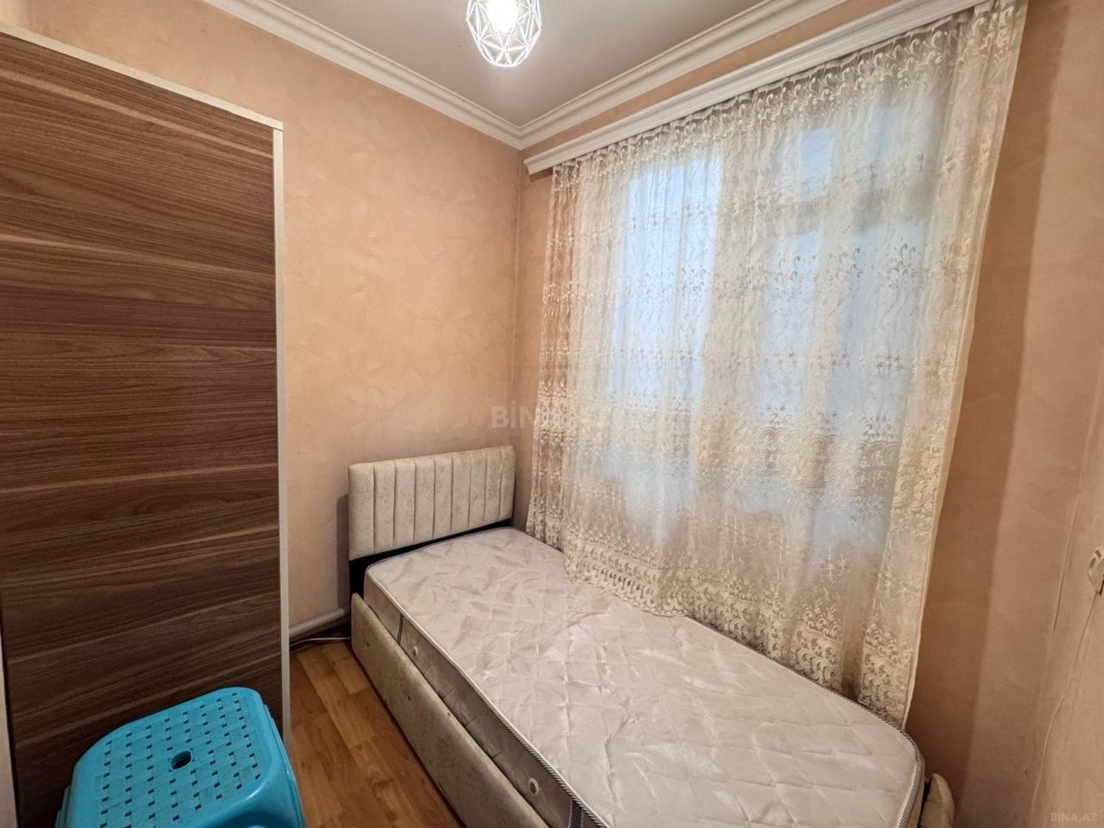 3 otaqlı Köhnə tikili, 7-ci mikrorayon q., Bakı