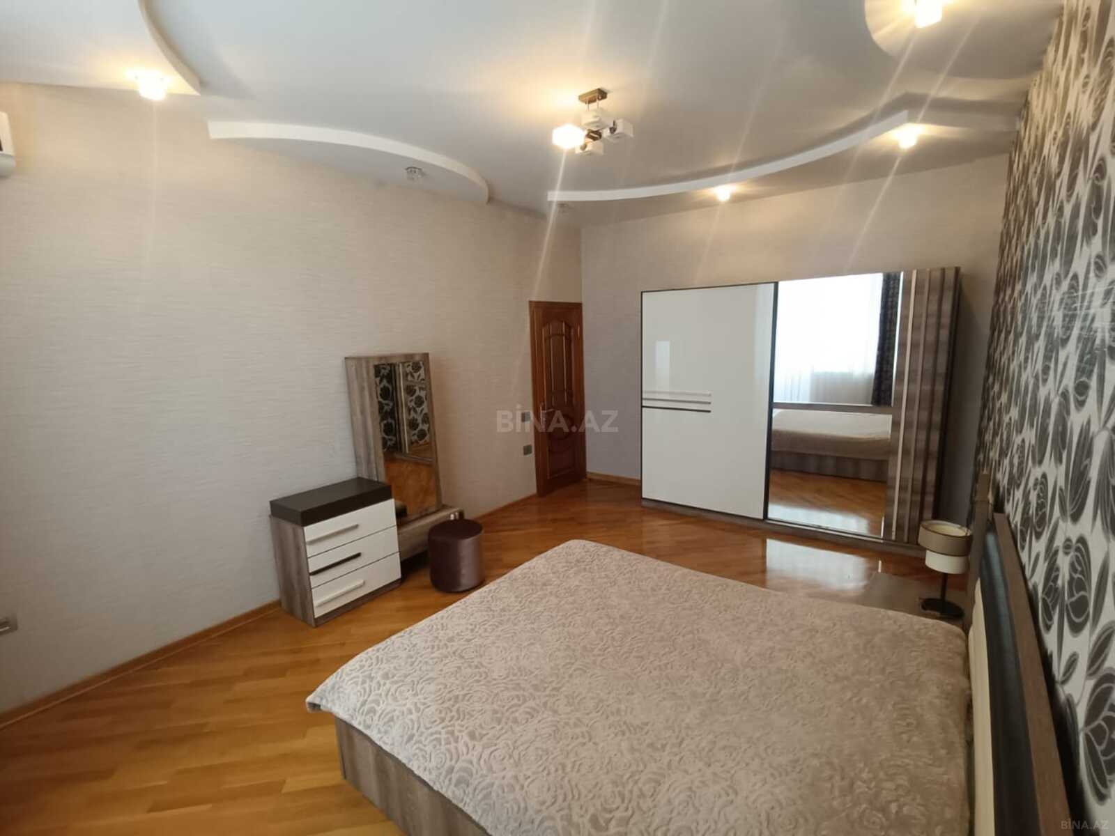 3 otaqlı Yeni tikili, Şah İsmayıl Xətai m., Bakı