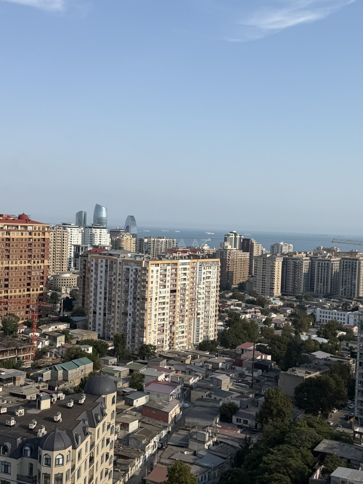 8 otaqlı Yeni tikili, Nizami m., Bakı