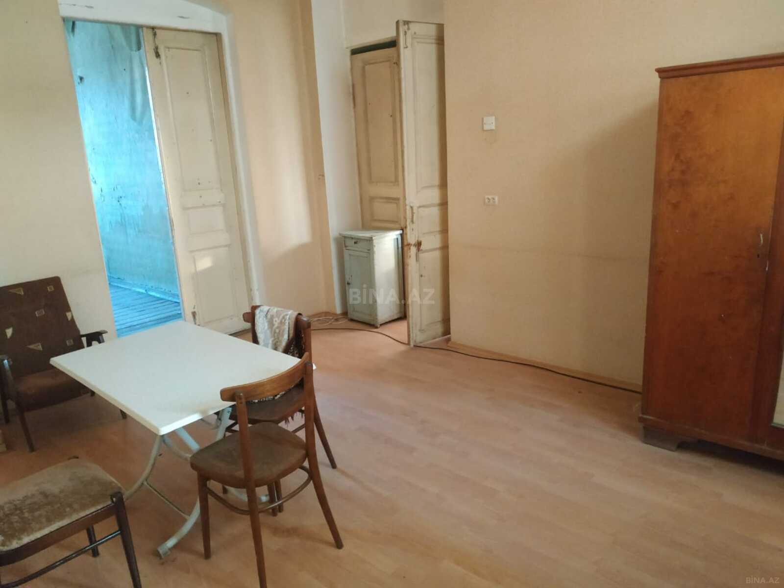 2 otaqlı Köhnə tikili, M.Ə.Rəsulzadə q., Bakı
