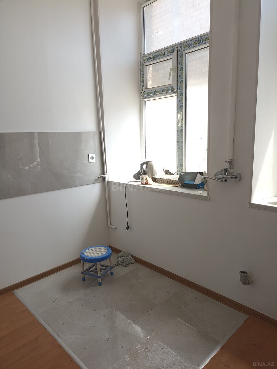 2 otaqlı Köhnə tikili, M.Ə.Rəsulzadə q., Bakı