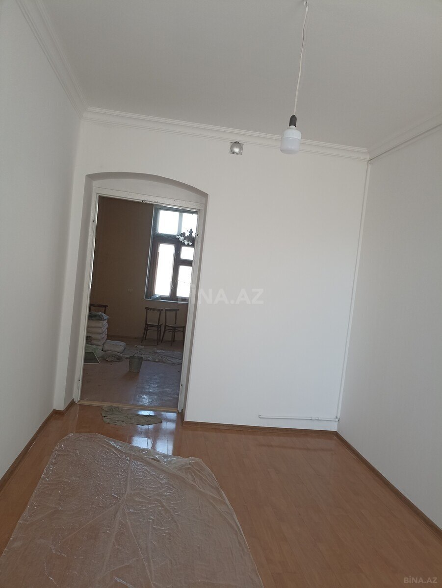 2 otaqlı Köhnə tikili, M.Ə.Rəsulzadə q., Bakı
