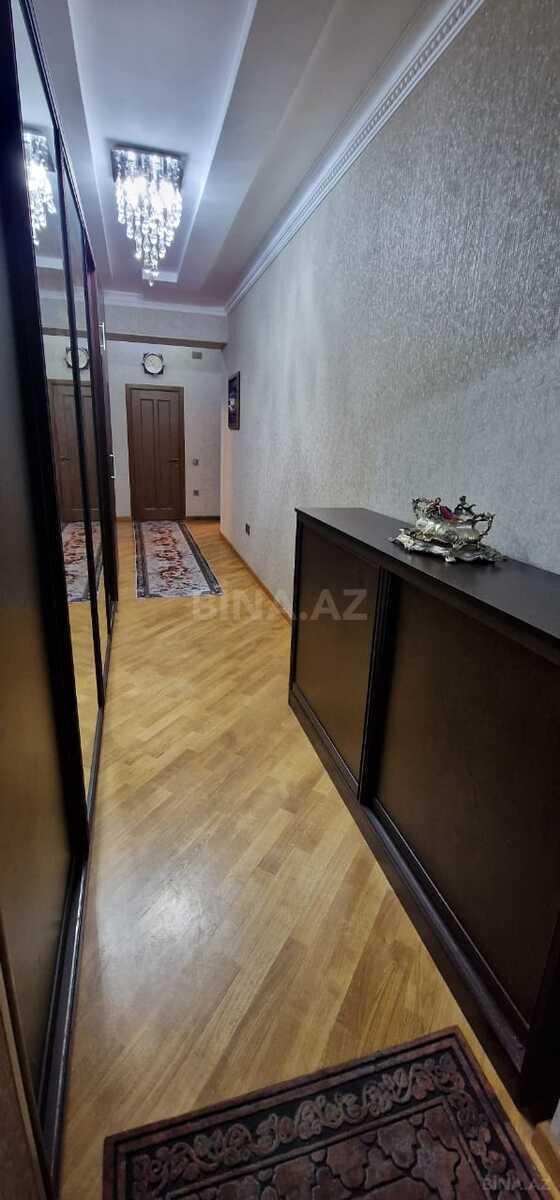 3 otaqlı Yeni tikili, 8 Noyabr m., Bakı