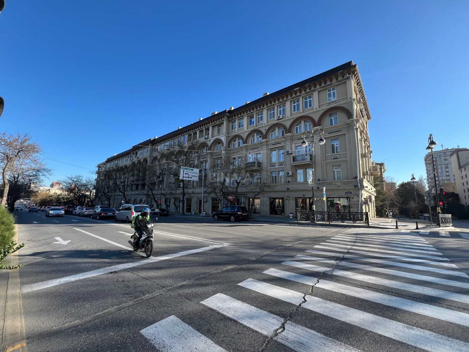 3 otaqlı Köhnə tikili, Nəsimi r., Bakı