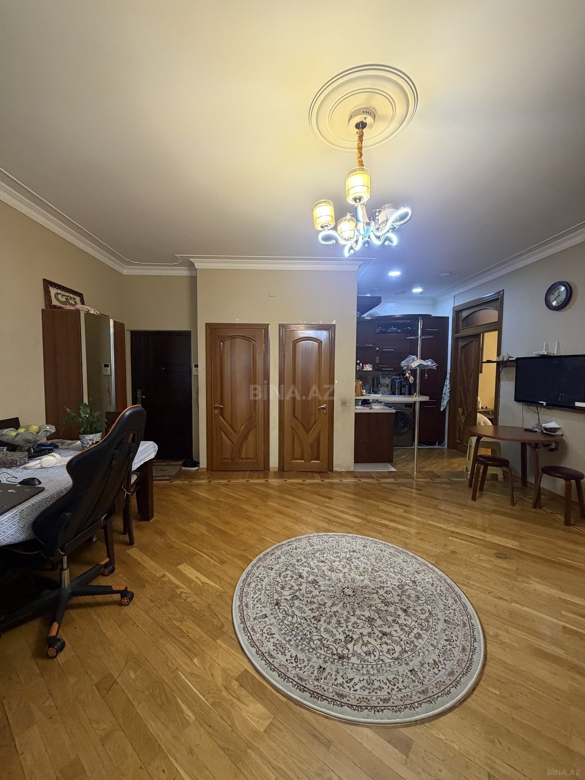 3 otaqlı Köhnə tikili, Şah İsmayıl Xətai m., Bakı