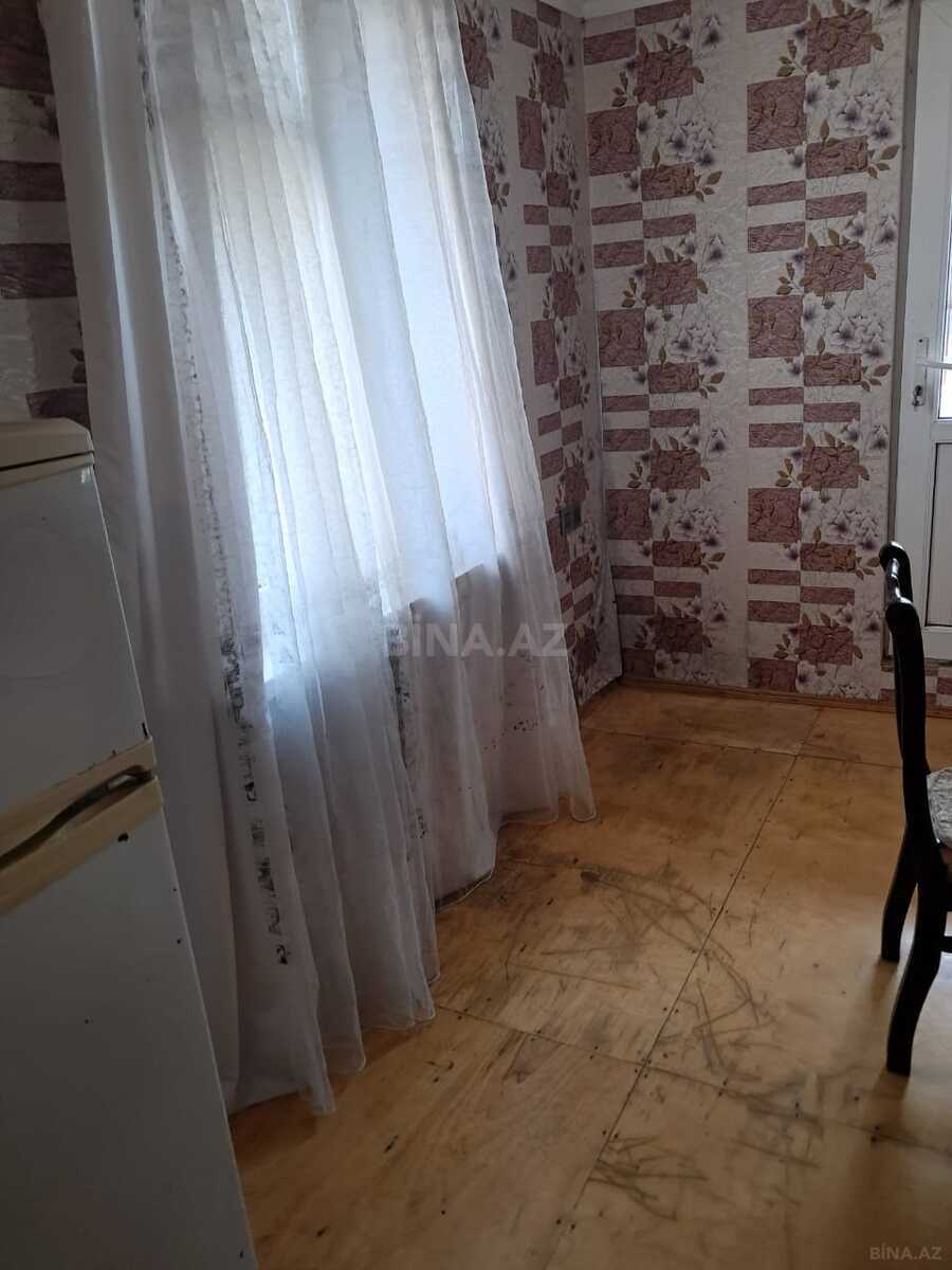 3 otaqlı Köhnə tikili, Neftçilər m., Bakı