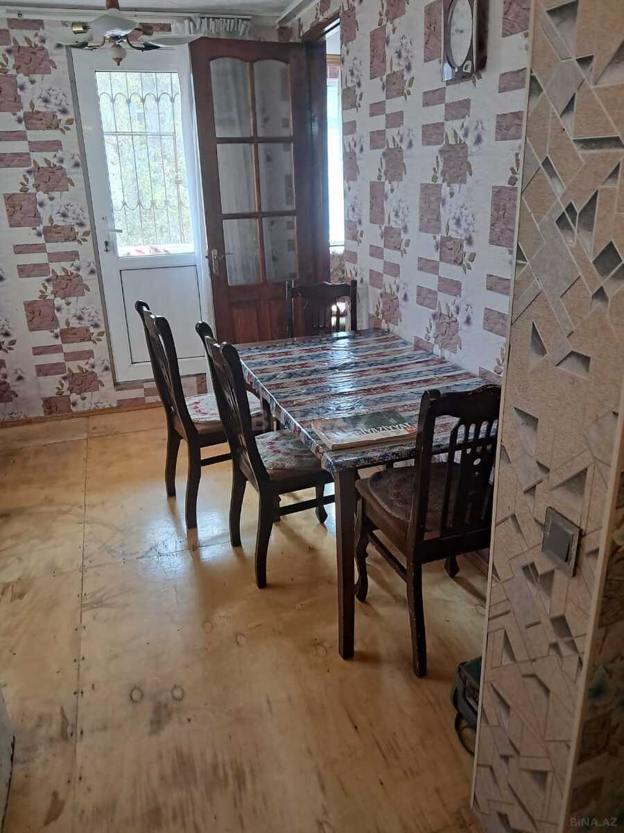 3 otaqlı Köhnə tikili, Neftçilər m., Bakı