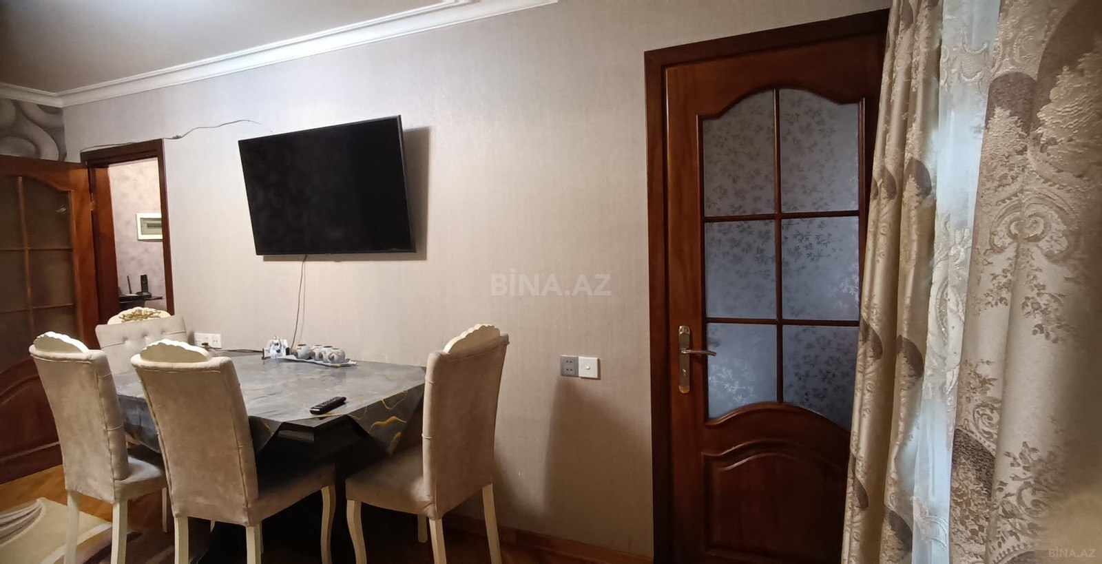 2 otaqlı Köhnə tikili, Elmlər Akademiyası m., Bakı