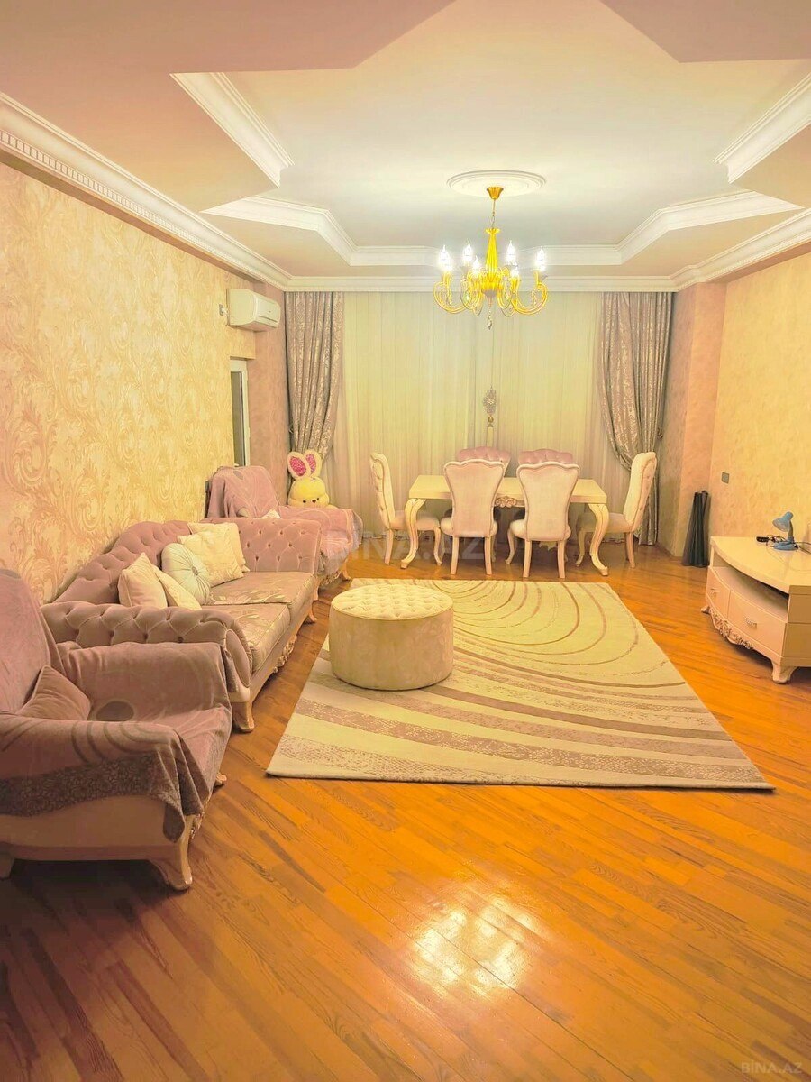 3 otaqlı Yeni tikili, Neftçilər m., Bakı