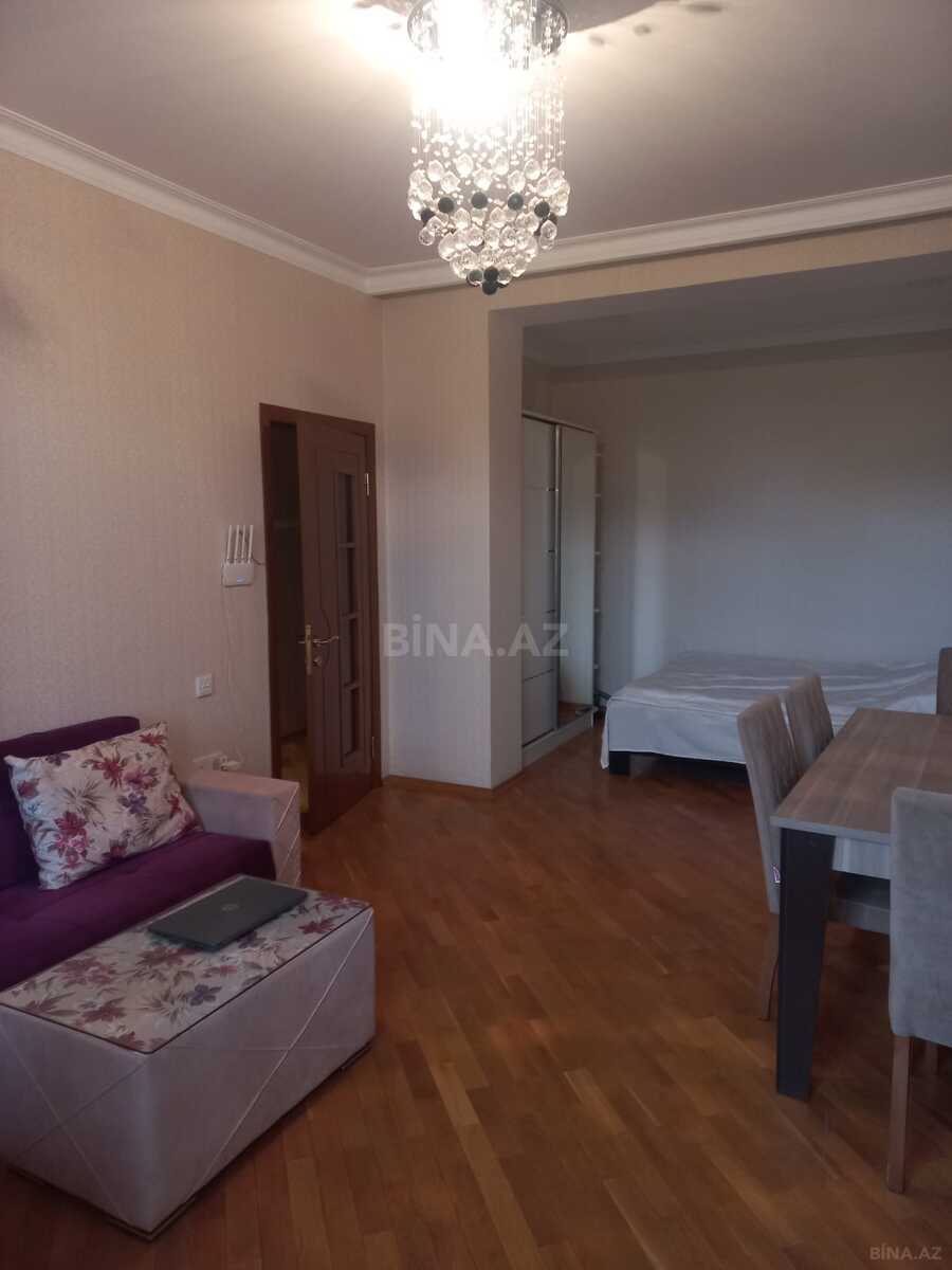 2 otaqlı Yeni tikili, 7-ci mikrorayon q., Bakı