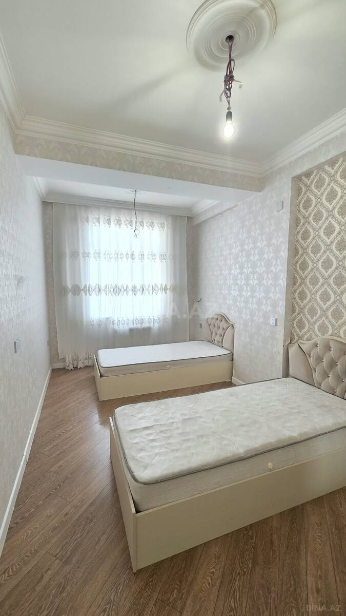 3 otaqlı Yeni tikili, İnşaatçılar m., Bakı