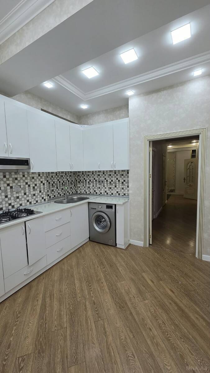 3 otaqlı Yeni tikili, İnşaatçılar m., Bakı