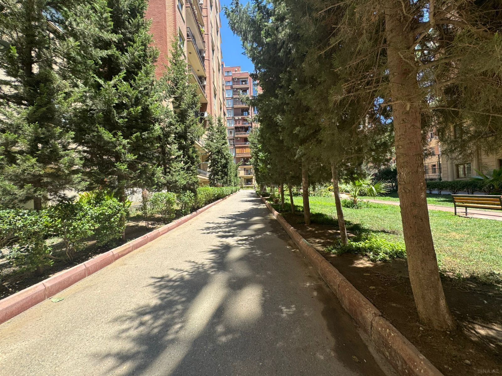 4 otaqlı Yeni tikili, Gənclik m., Bakı