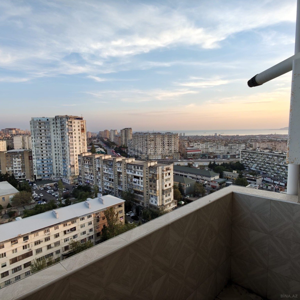 2 otaqlı Yeni tikili, Xalqlar Dostluğu m., Bakı