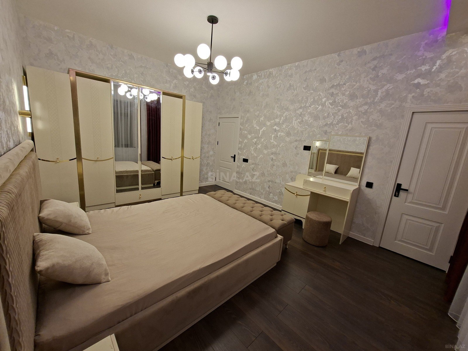 4 otaqlı Həyət evi/Bağ evi, Novxanı q., Bakı
