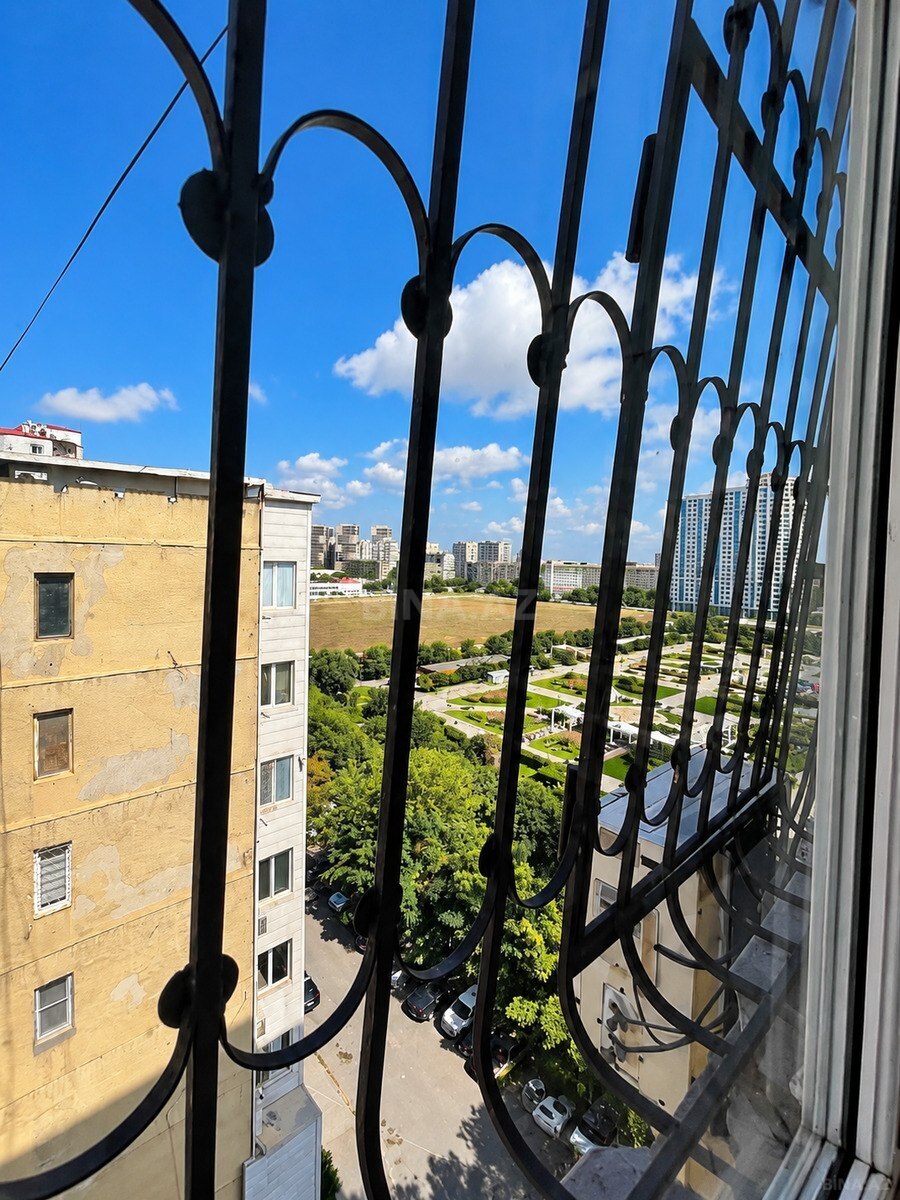 3 otaqlı Yeni tikili, İnşaatçılar m., Bakı