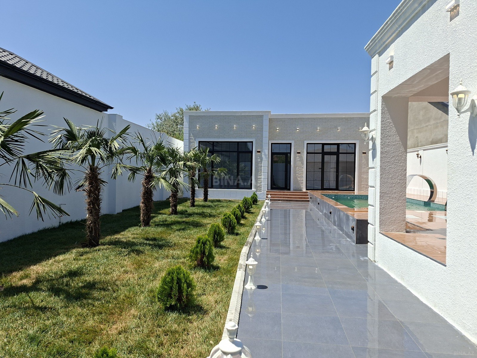4 otaqlı Həyət evi/Bağ evi, Novxanı q., Bakı