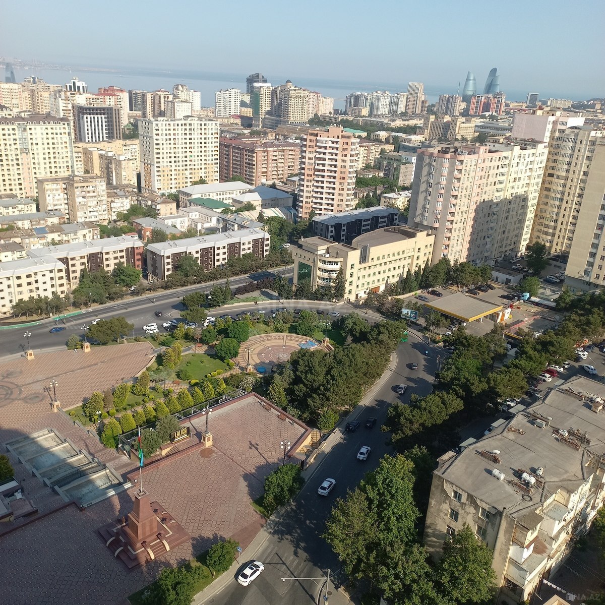 5 otaqlı Yeni tikili, Elmlər Akademiyası m., Bakı
