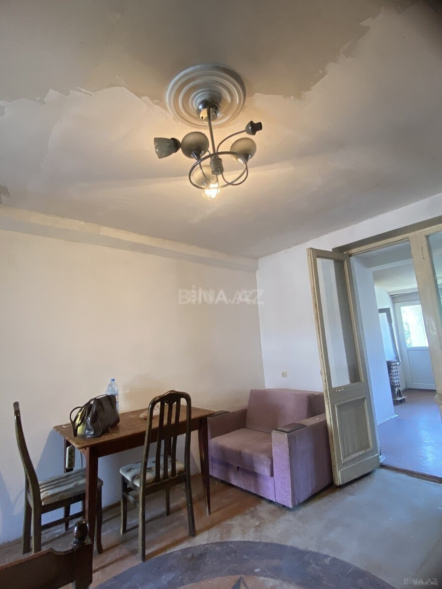 2 otaqlı Köhnə tikili, Bakıxanov q., Bakı