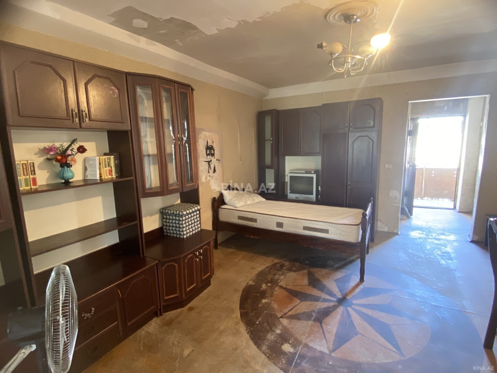 2 otaqlı Köhnə tikili, Bakıxanov q., Bakı