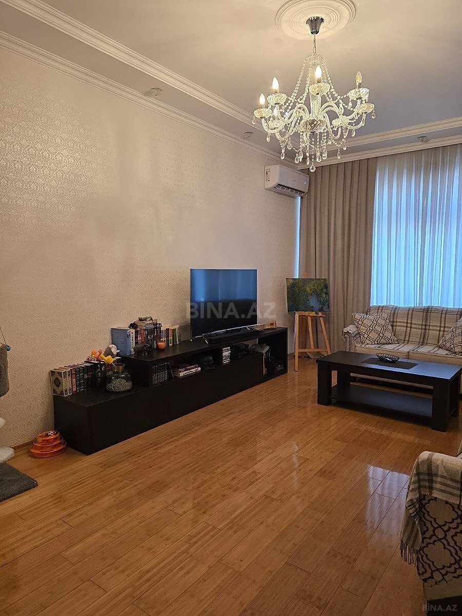 3 otaqlı Yeni tikili, Qara Qarayev m., Bakı