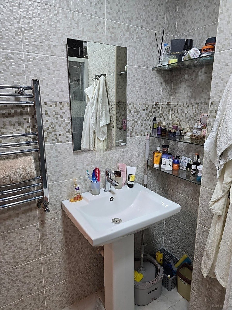 3 otaqlı Yeni tikili, Qara Qarayev m., Bakı