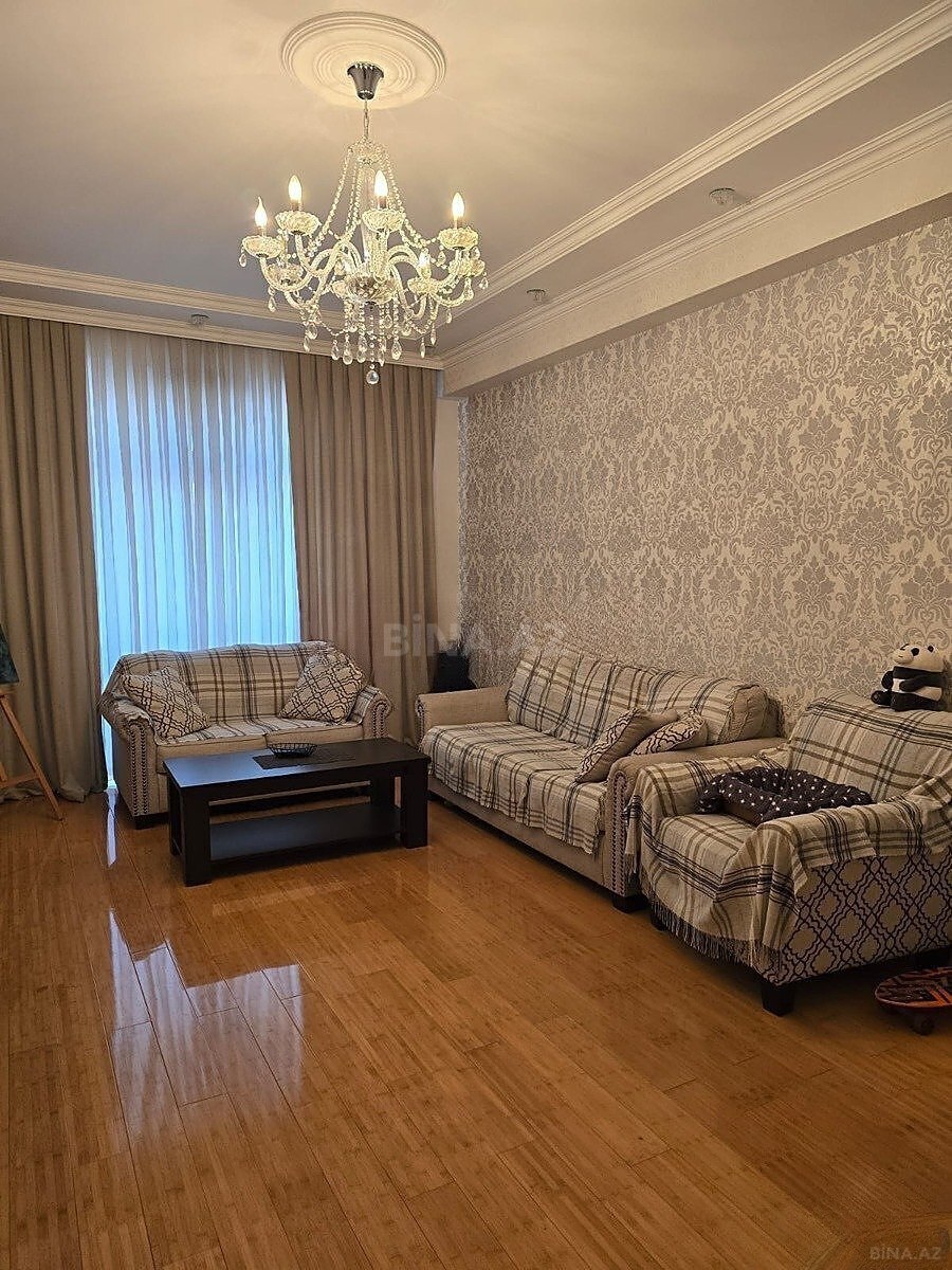 3 otaqlı Yeni tikili, Qara Qarayev m., Bakı