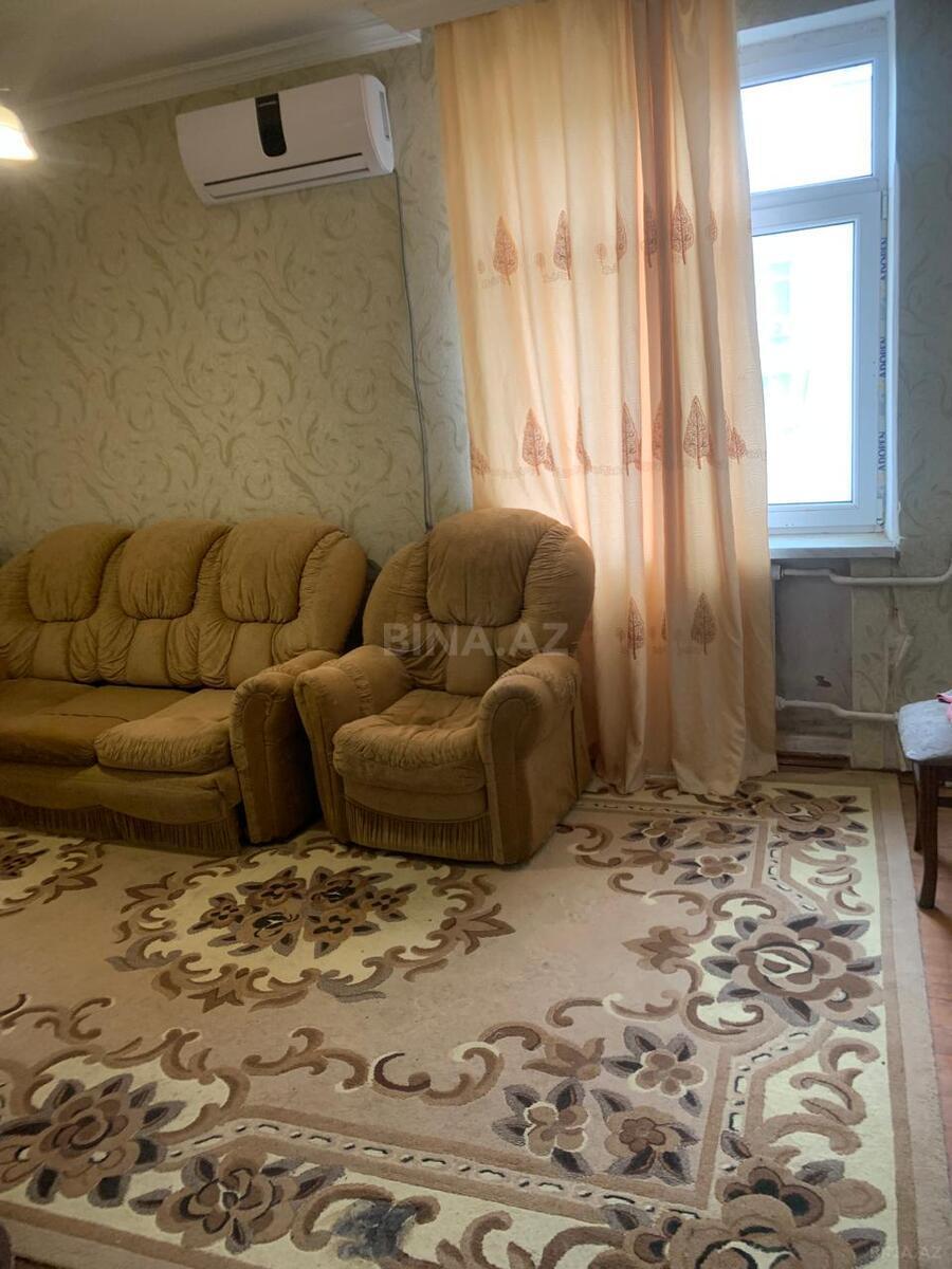 2 otaqlı Köhnə tikili, İnşaatçılar m., Bakı