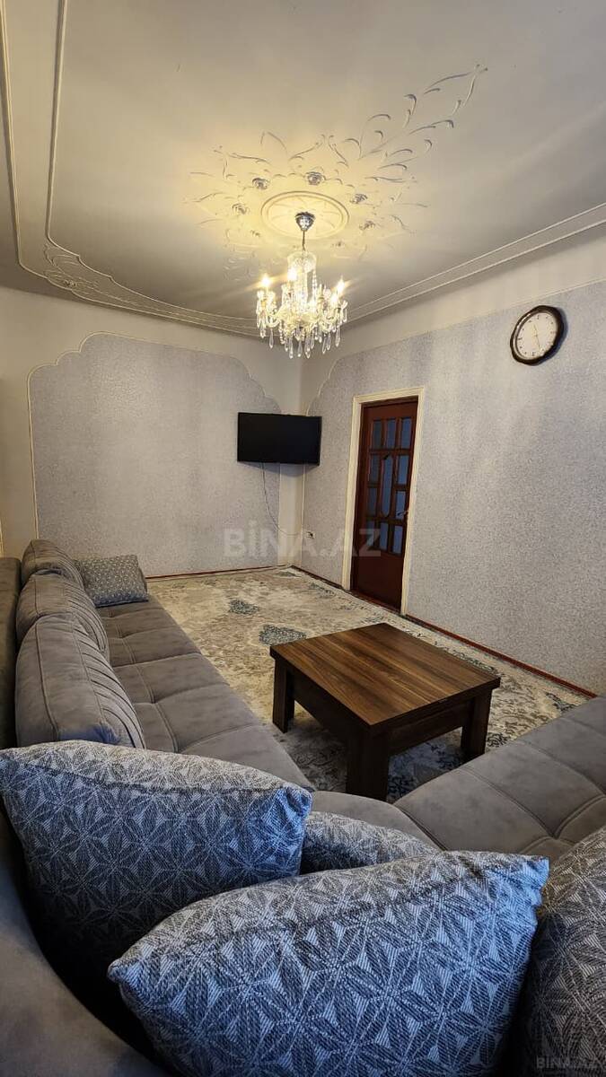 5 otaqlı Köhnə tikili, Qaraçuxur q., Bakı