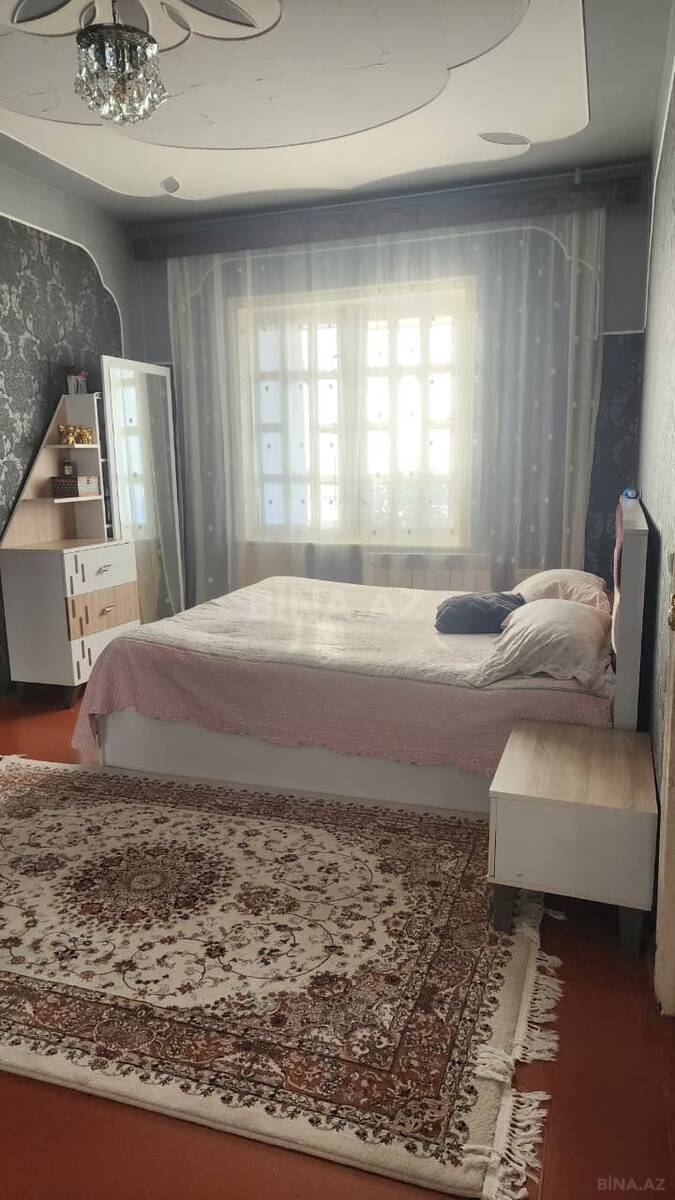 5 otaqlı Köhnə tikili, Qaraçuxur q., Bakı