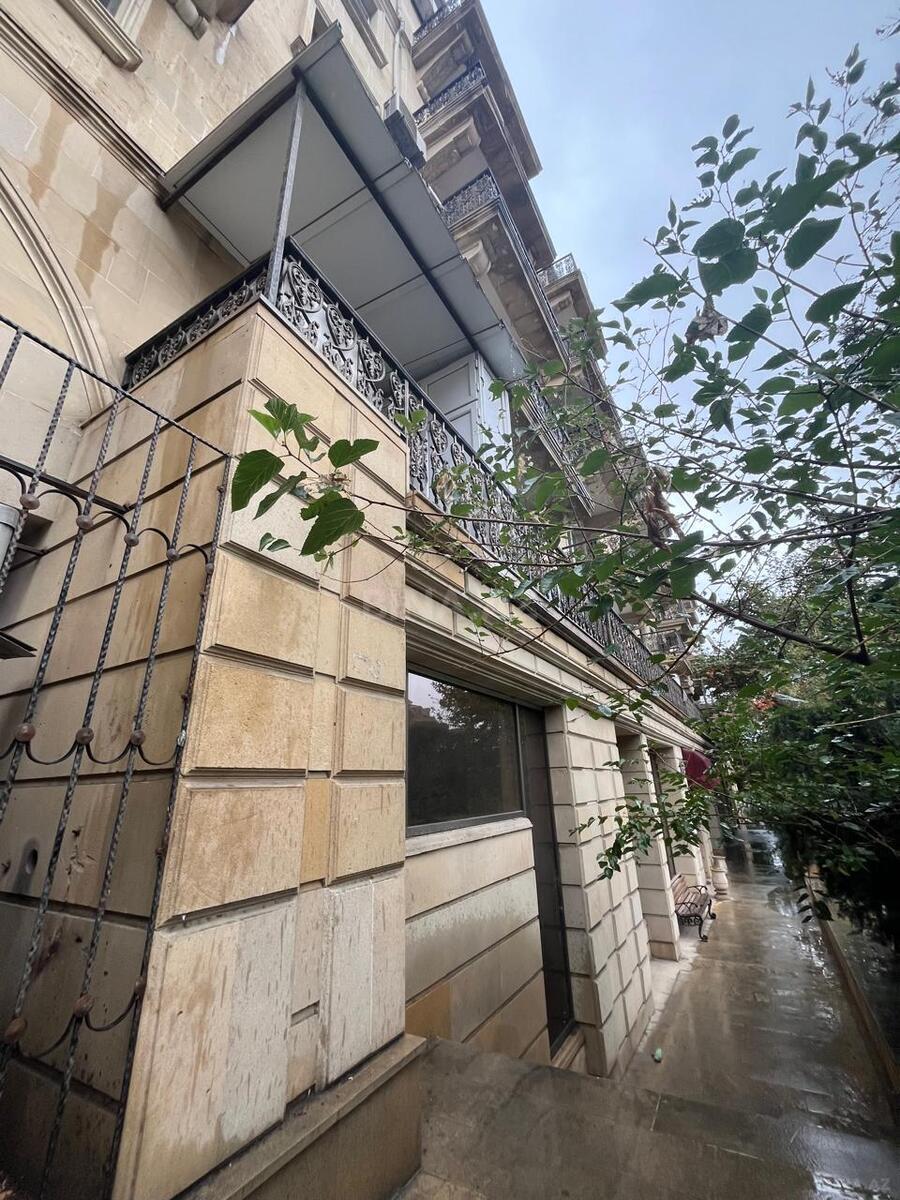 2 otaqlı Köhnə tikili, İçəri Şəhər m., Bakı