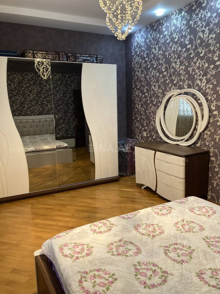 3 otaqlı Yeni tikili, Elmlər Akademiyası m., Bakı