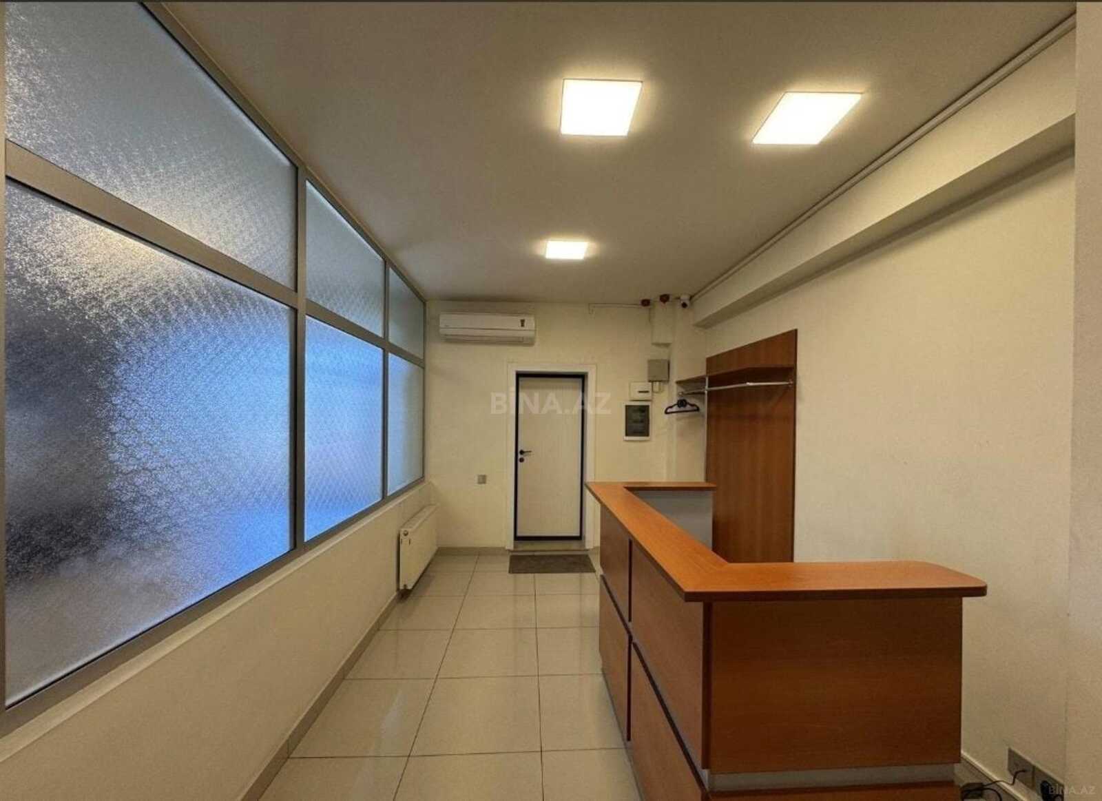 5 otaqlı Ofis, 8 Noyabr m., Bakı