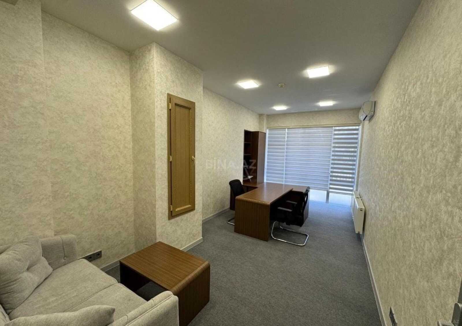 5 otaqlı Ofis, 8 Noyabr m., Bakı