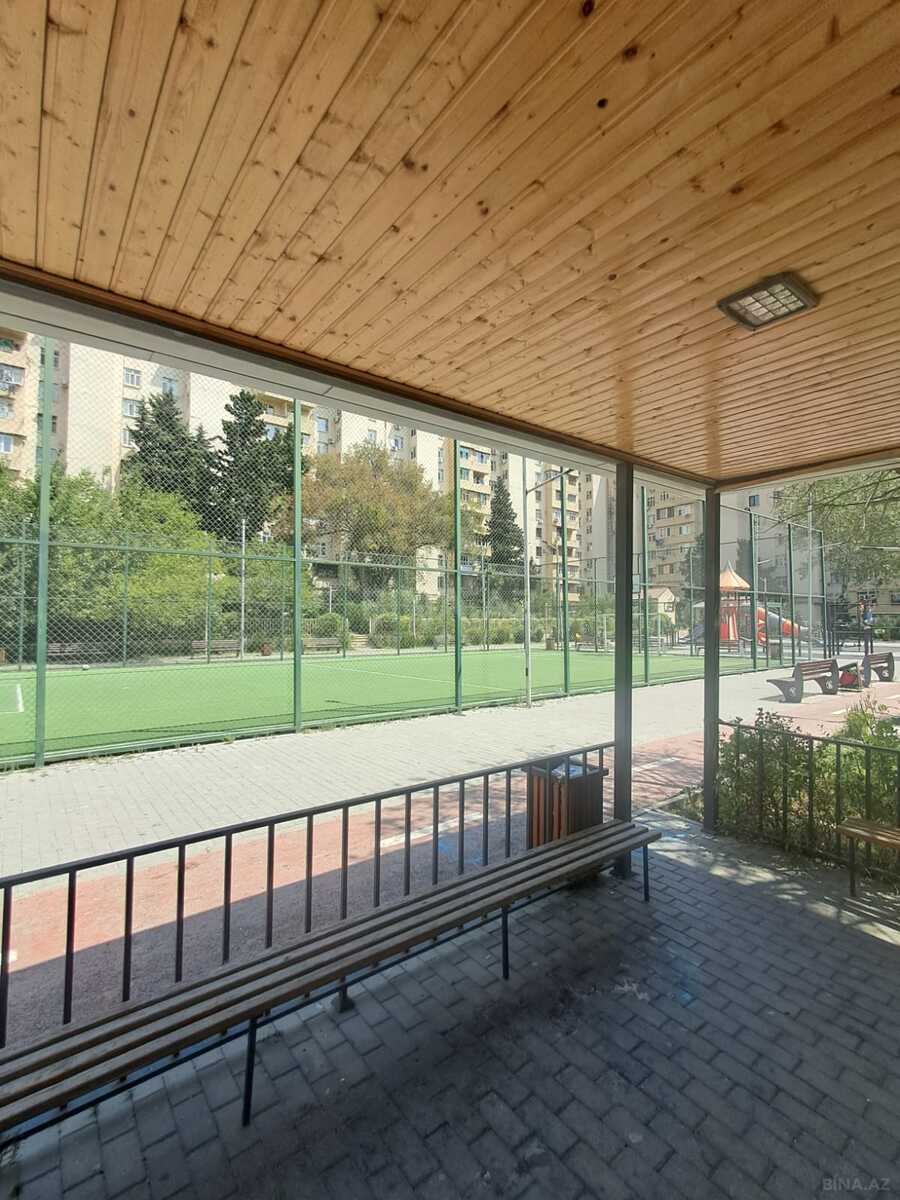 3 otaqlı Köhnə tikili, Neftçilər m., Bakı