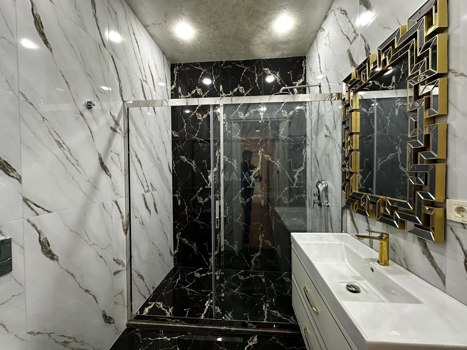 5 otaqlı Həyət evi/Bağ evi, Mərdəkan q., Bakı