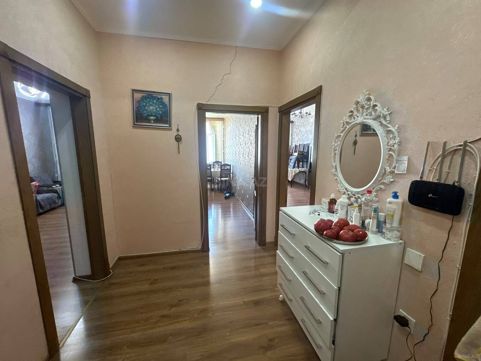 2 otaqlı Yeni tikili, Xalqlar Dostluğu m., Bakı