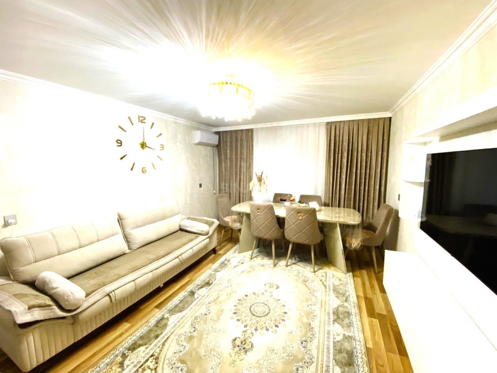 2 otaqlı Köhnə tikili, Neftçilər m., Bakı