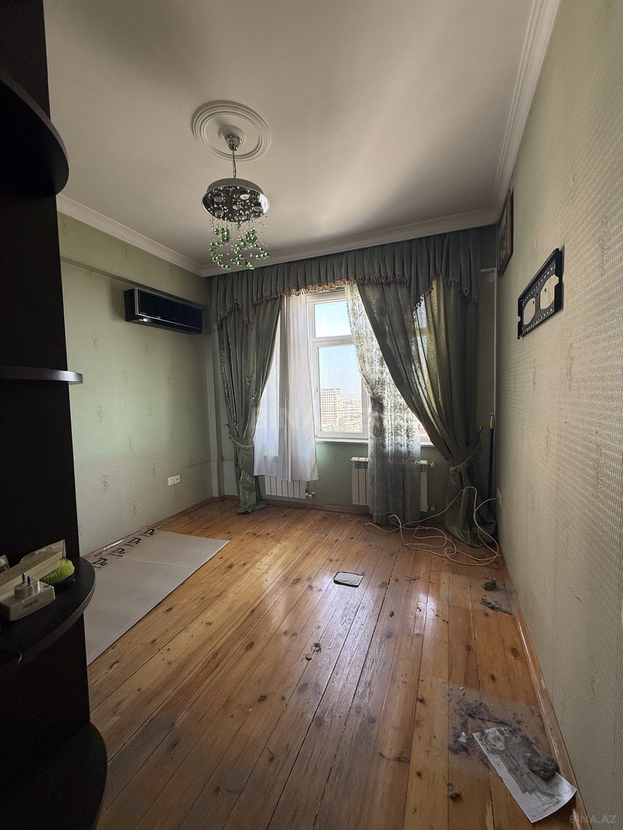 3 otaqlı Yeni tikili, Memar Əcəmi m., Bakı