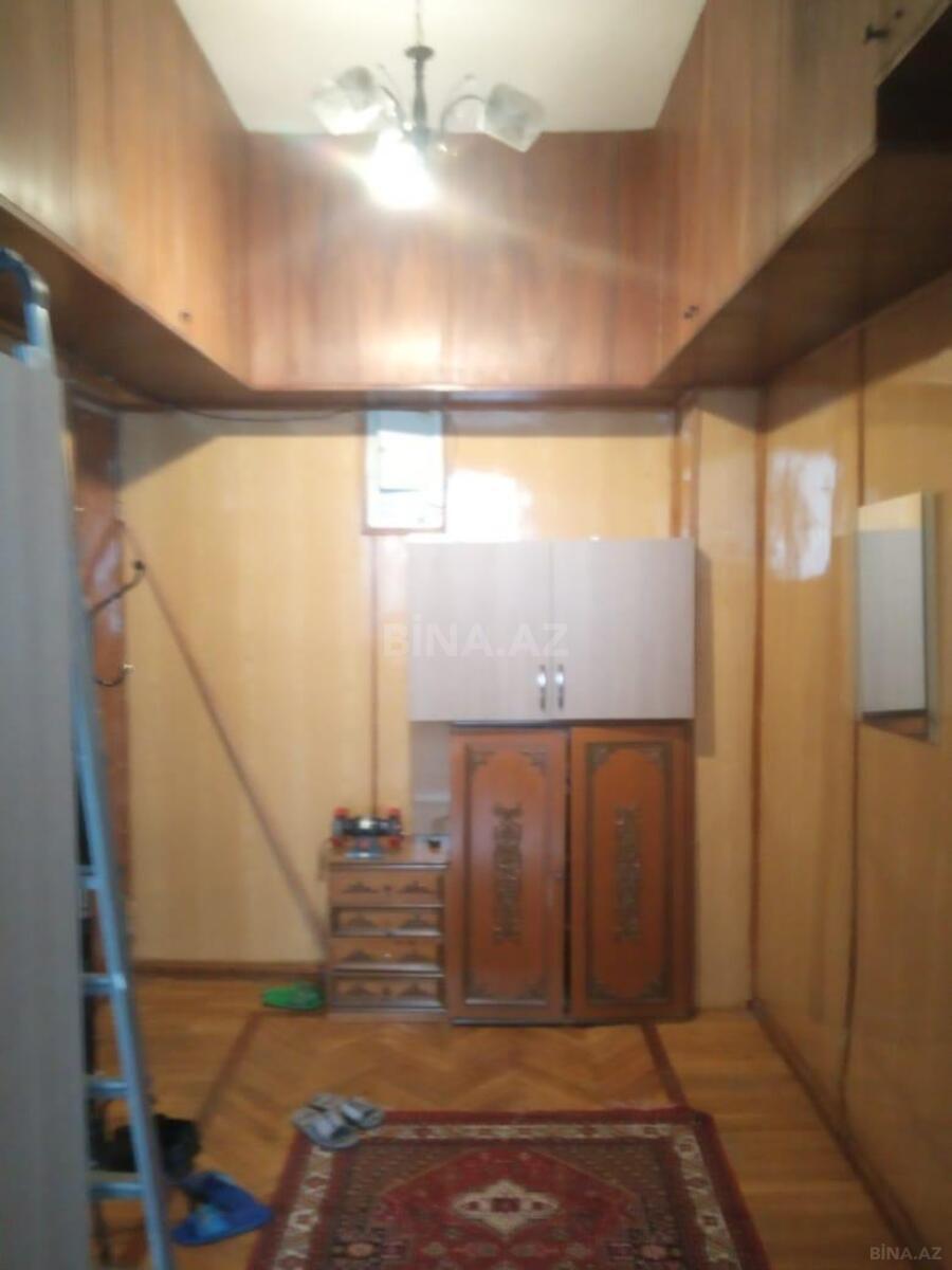 2 otaqlı Köhnə tikili, Nizami m., Bakı