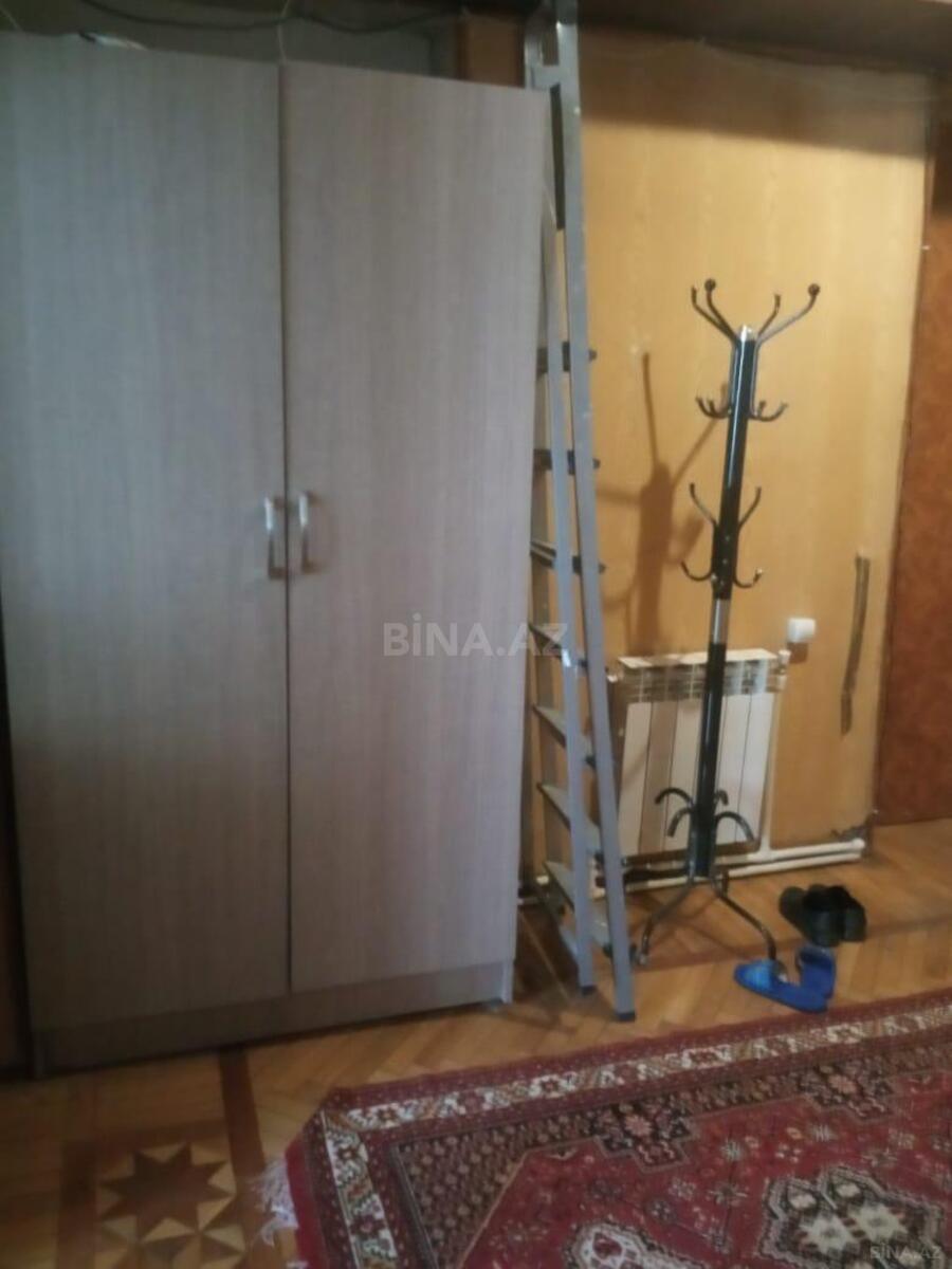 2 otaqlı Köhnə tikili, Nizami m., Bakı
