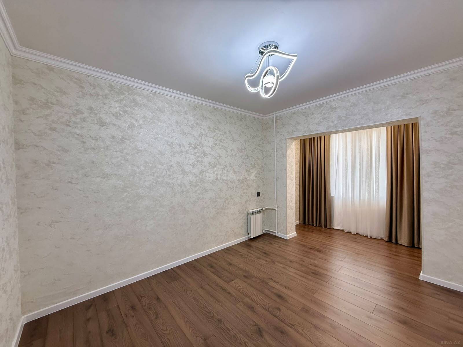2 otaqlı Köhnə tikili, Xalqlar Dostluğu m., Bakı