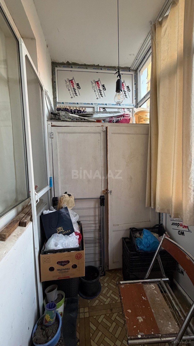 1 otaqlı Köhnə tikili, Memar Əcəmi m., Bakı
