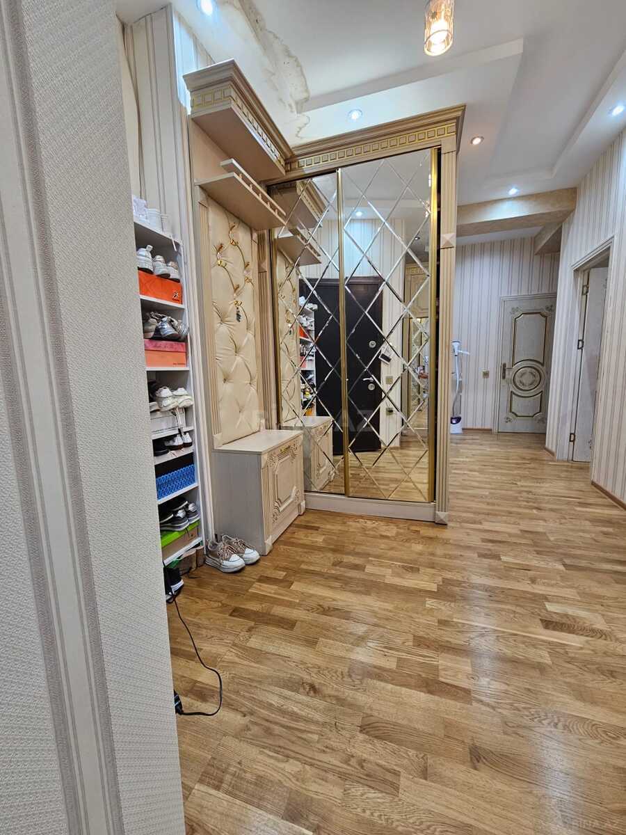 3 otaqlı Yeni tikili, Memar Əcəmi m., Bakı