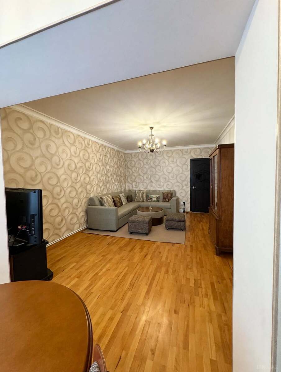 2 otaqlı Köhnə tikili, 28 May m., Bakı